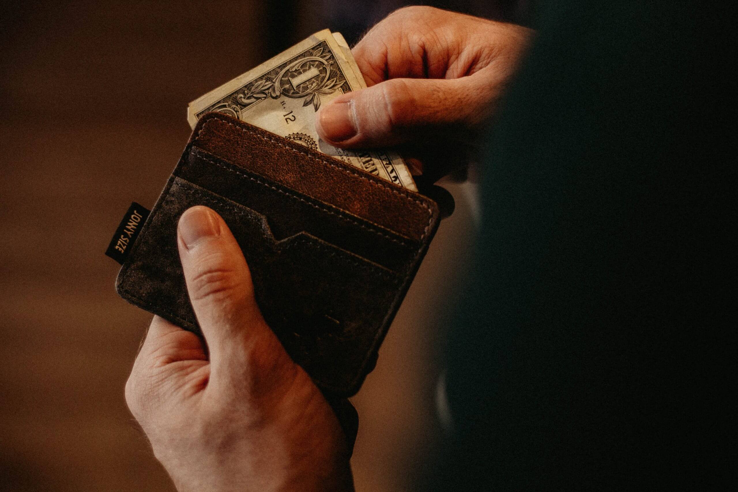 MS Senator wants to ban cashless business during pandemic