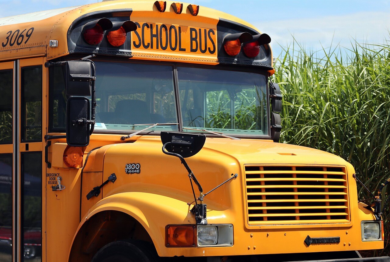 school-bus-4406479_1280