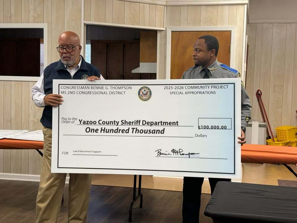 Yazoo County thanks Thompson for $100,000 law enforcement incentive