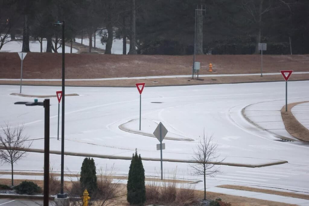 Robyn Tannehill posts Oxford mayor campaign photos
