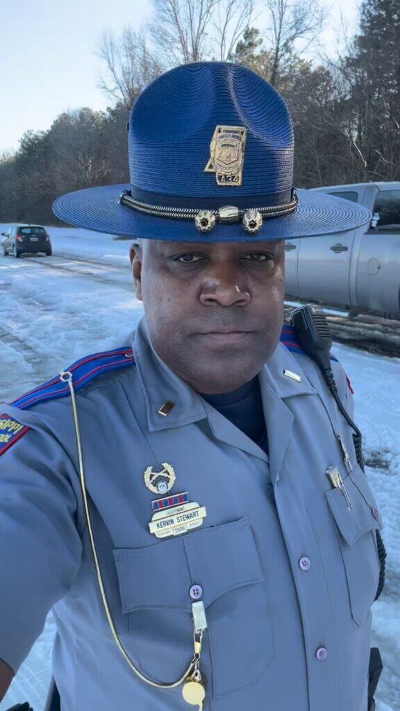 Mississippi Highway Patrol warns motorists to avoid Interstate 55 in Tate County