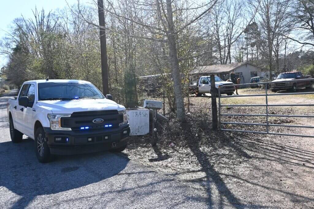 Pike County deputies rescue four horses after complaint