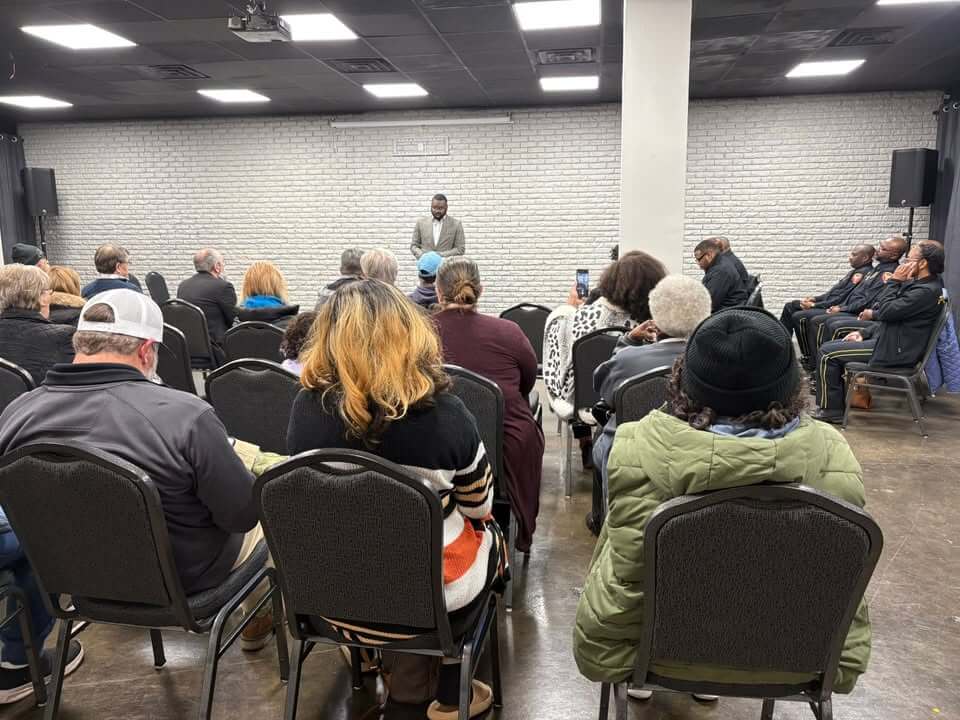 Vicksburg police hold town hall to engage community