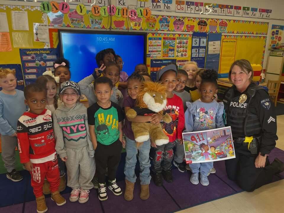 Pre-K Students Learn Emergency Procedures in D.A.R.E. Lesson