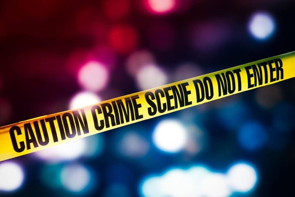 Police find man shot to death in vacant Skyline Drive home