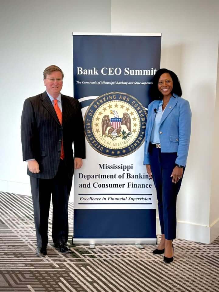 Tate Reeves meets banking leaders at Bank CEO Summit