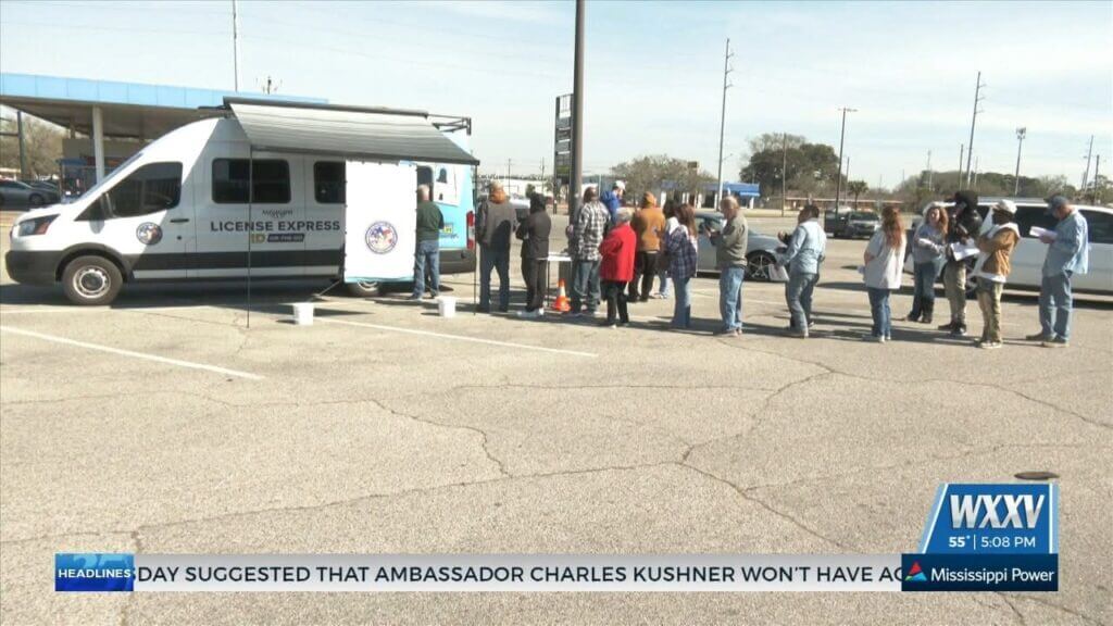 Mobile license unit visits Pascagoula to offer ID renewals