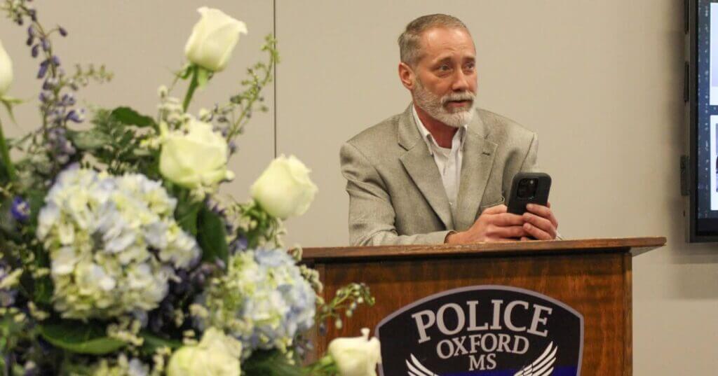 Oxford police celebrate Lt. Mark Hodges' retirement