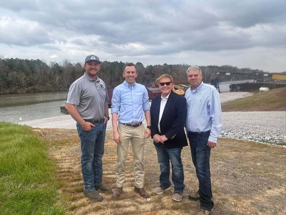Mississippi auditor visits North Mississippi, meets local officials