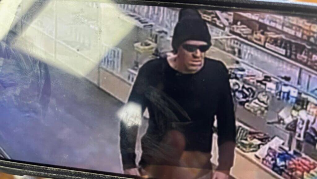 Police investigate attempted armed robbery at Southaven vape shop