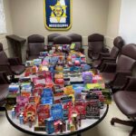 Rankin County deputies seize more than 2,000 kratom packets Rankin County deputies seize more than 2,000 kratom packets