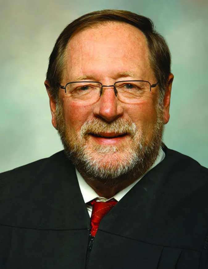 Retired Circuit Judge Robert Helfrich dies at 72