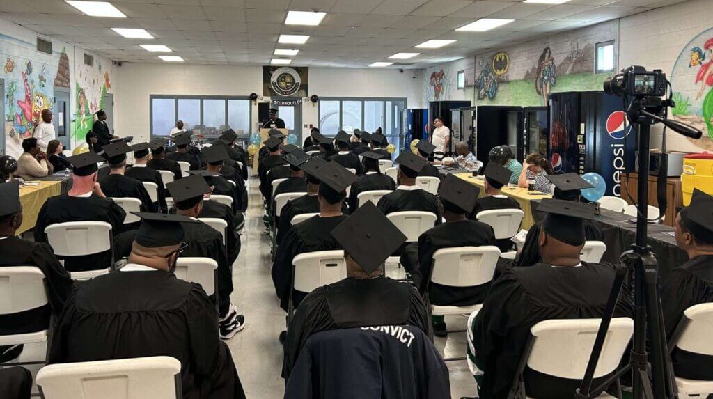 Marshall County Correctional Facility celebrates MRI graduates