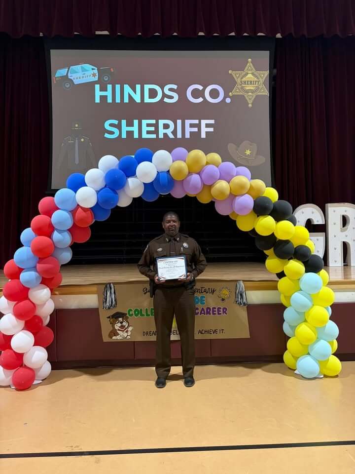 HCSO recruiter visits Gary Road Elementary for college, career program