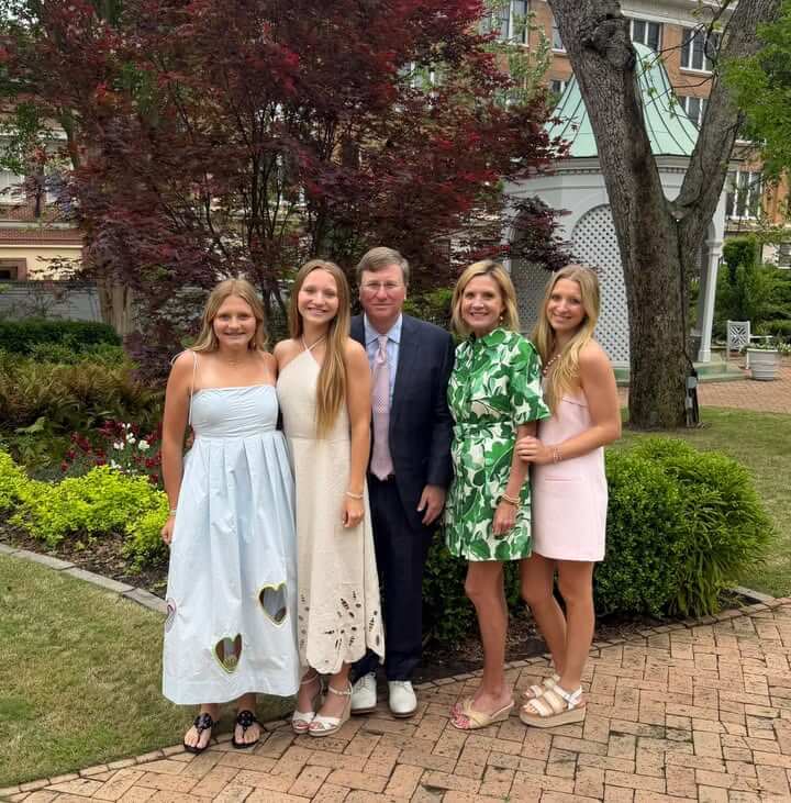 Family sends Easter greeting on Facebook, proclaims 'He is risen'