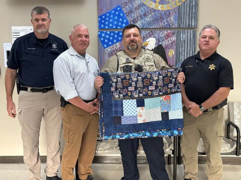 Rankin County Sheriff's Office thanks Quilts for Cops for quilt for injured deputy