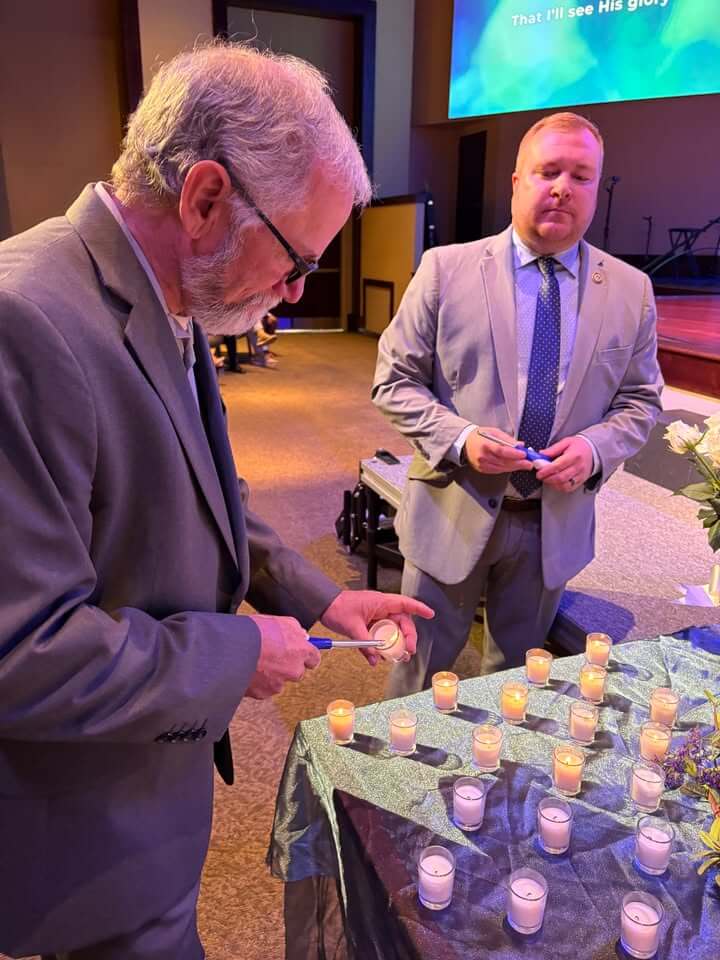 2nd Circuit Court District holds crime victims' rights candlelight ceremony