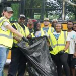 Volunteers clean Vicksburg Volunteers clean Vicksburg