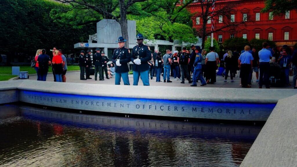 Mississippi honor guard attends National Police Officers' Memorial Service