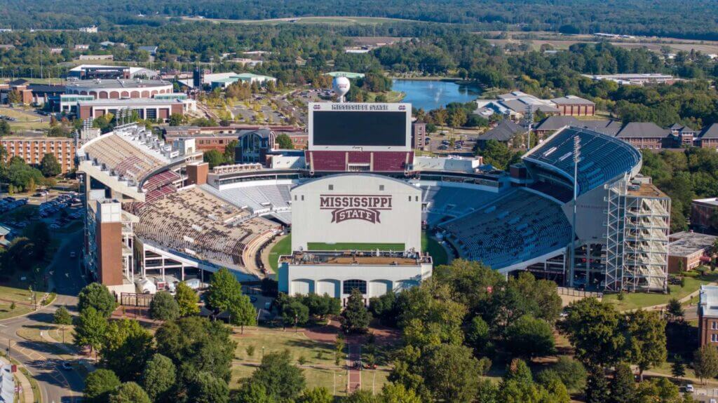 Mississippi fans pick Davis Wade, Vaught-Hemingway for scattering ashes