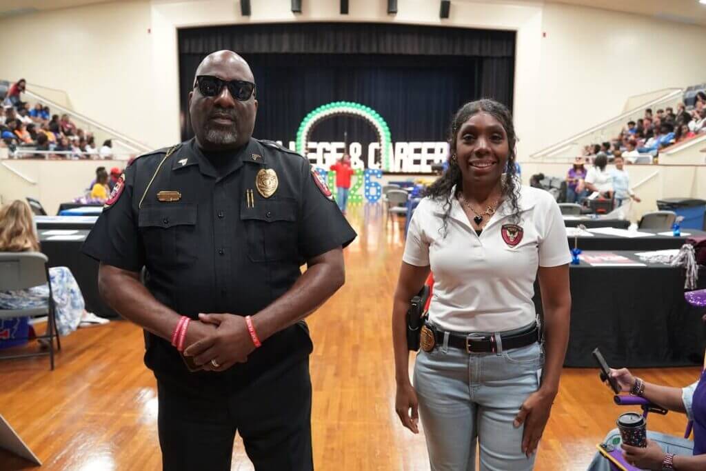 Vicksburg police attend college and career fair signing day