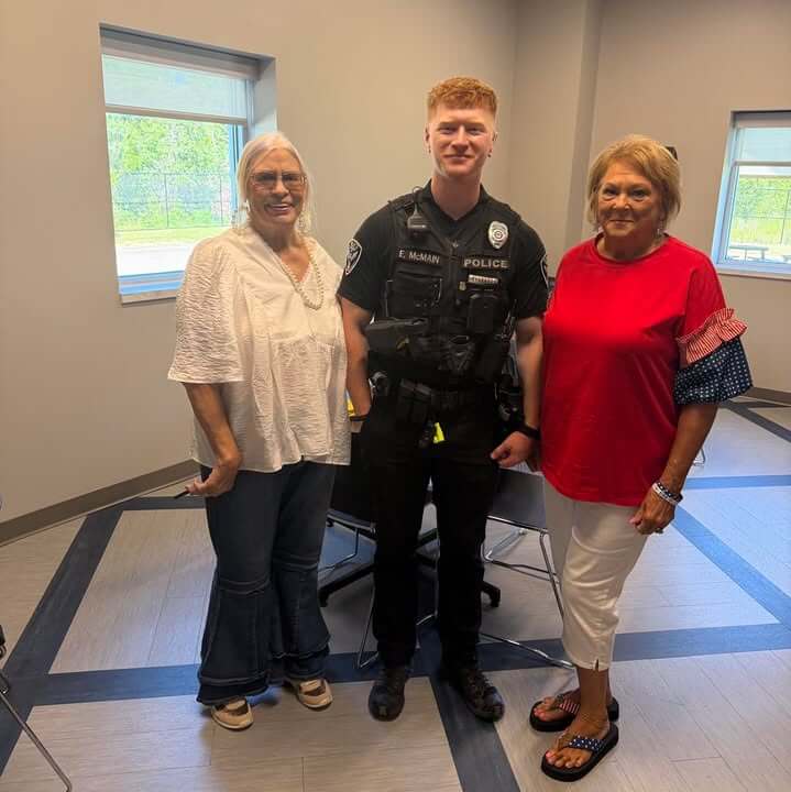 Lafayette County Republican Women bring snacks to Oxford officers during National Police Week