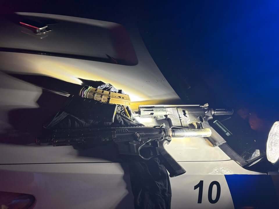 Stolen vehicle leads to weapons recovery, suspects detained near Benton