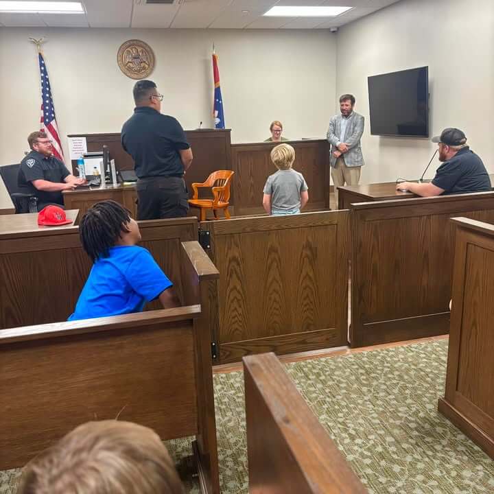 Oxford police bring campers to City of Oxford Municipal Court for mock trials