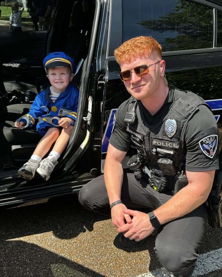 Oxford police attend First Responder Fair, invite public to pet Lamar