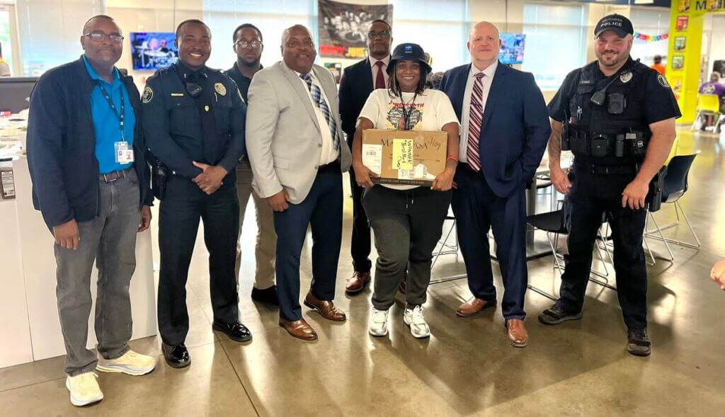 Southaven police judge Medline Mac & Cheese contest