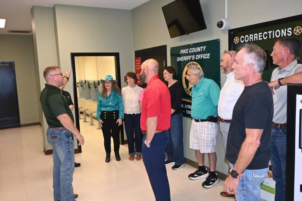Sheriff welcomes First Baptist Summit for baptisms at Pike County jail