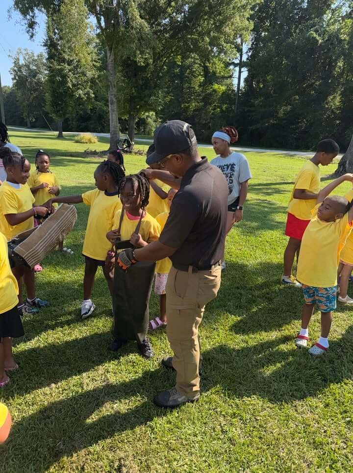 Rankin County deputies attend SummerFest at Florence child care center