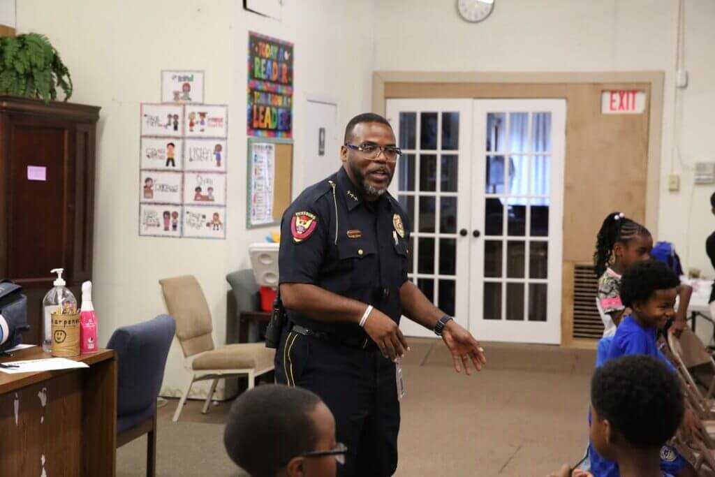Vicksburg police engage youth at Drive to Thrive program