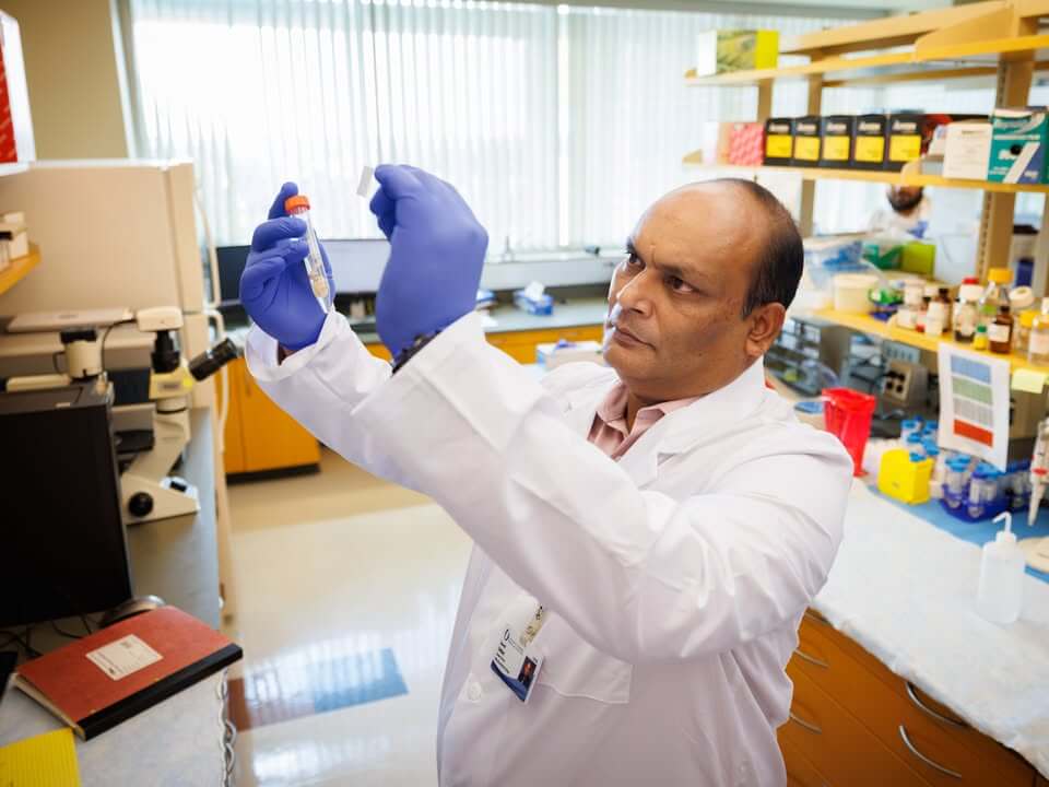 UMMC researchers study prostate cancer spread to bone