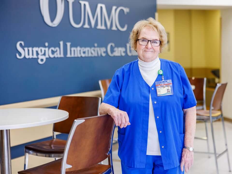Geneva Lindsey greets families at surgical ICU