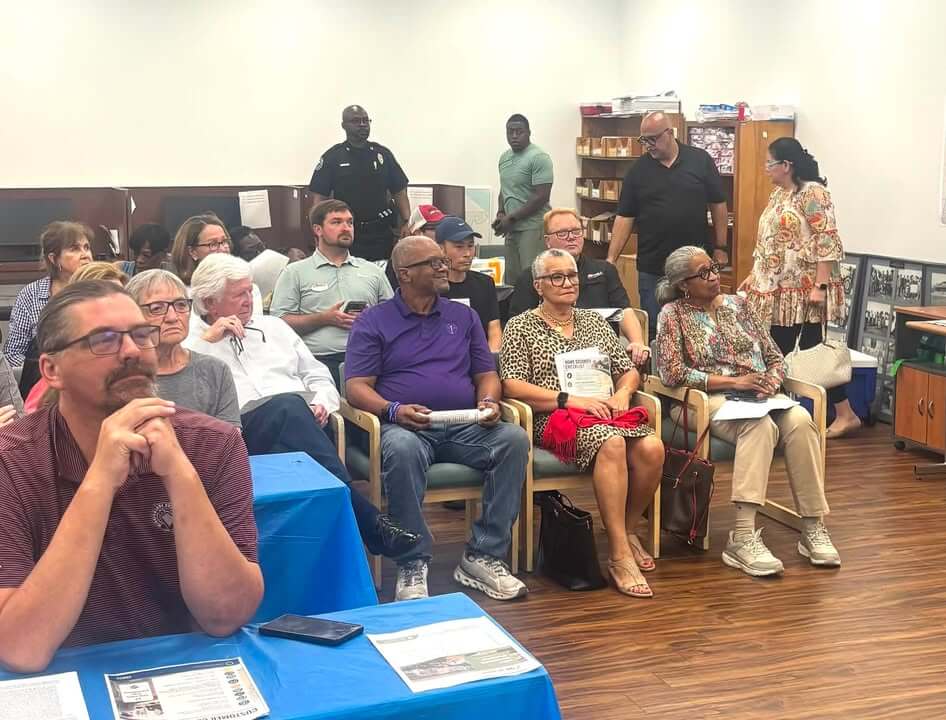 Jackson police convene business owners at Precinct 4 to address safety issues