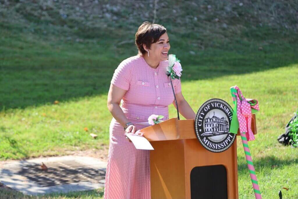 Vicksburg police join AKA chapter to dedicate Ivy Rose Garden