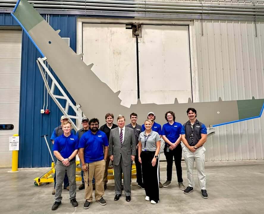 Reeves celebrates Aurora Flight Sciences expansion in Columbus